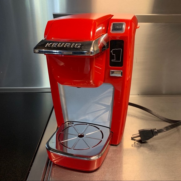 Red Keurig K10 Mini Coffee Maker + Reusable K Cups